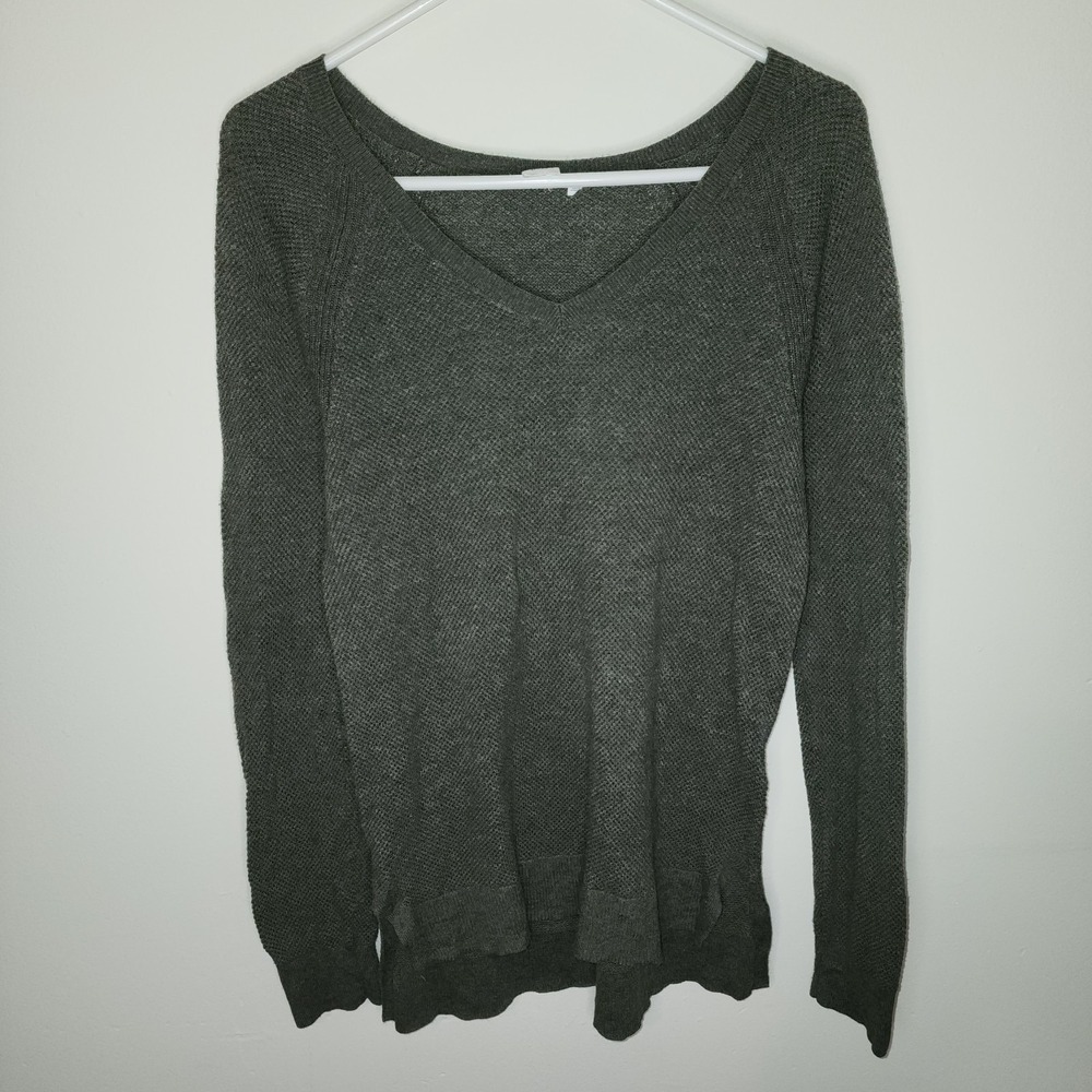 Gap Women's Medium Gray/Green Pullover Sweater